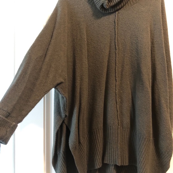 Sweaters for sale! - Picture 5 of 15